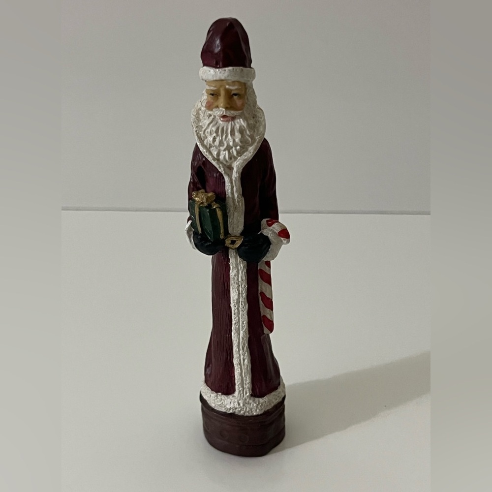 Old World Classic Santa Claus Figurine